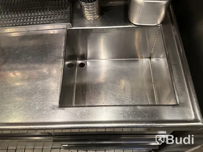 Rostfri serveringsstation