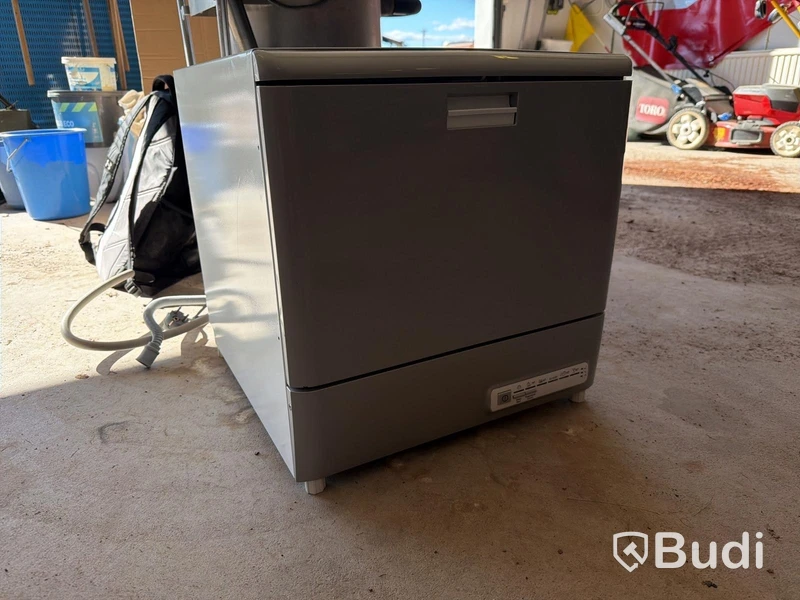 Bänkdiskmaskin Electrolux ESF2410 – kompakt & smidig