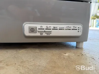 Bänkdiskmaskin Electrolux ESF2410 – kompakt & smidig