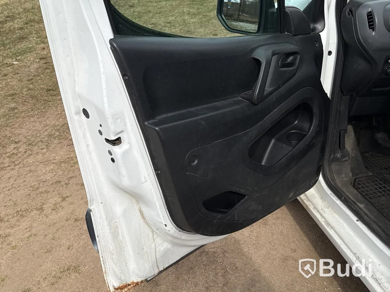 Citroën Berlingo 1.6 HDi | Reparationsobjekt | 2011