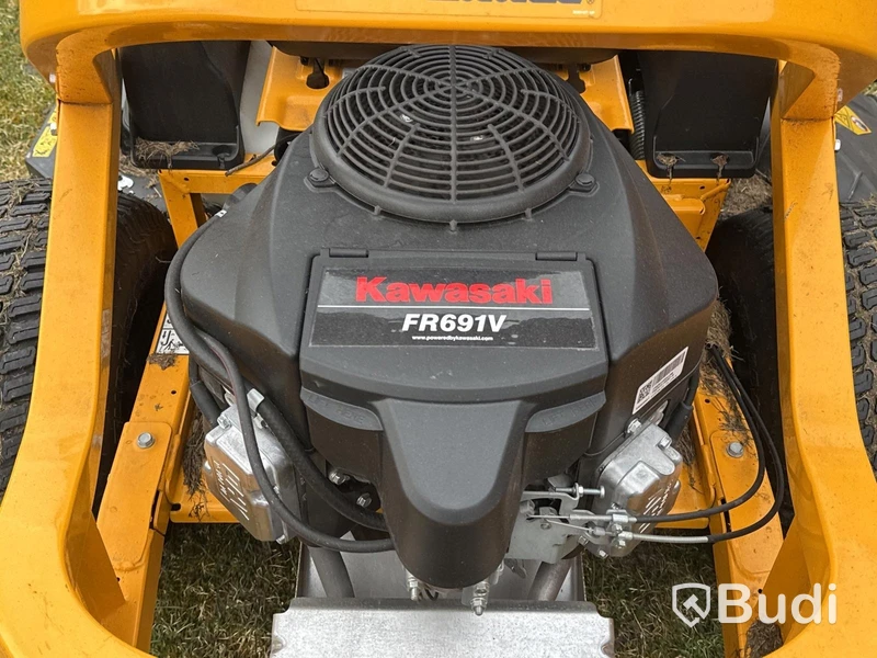 Gräsklippare Cub Cadet XZ5 Ultima - 2024