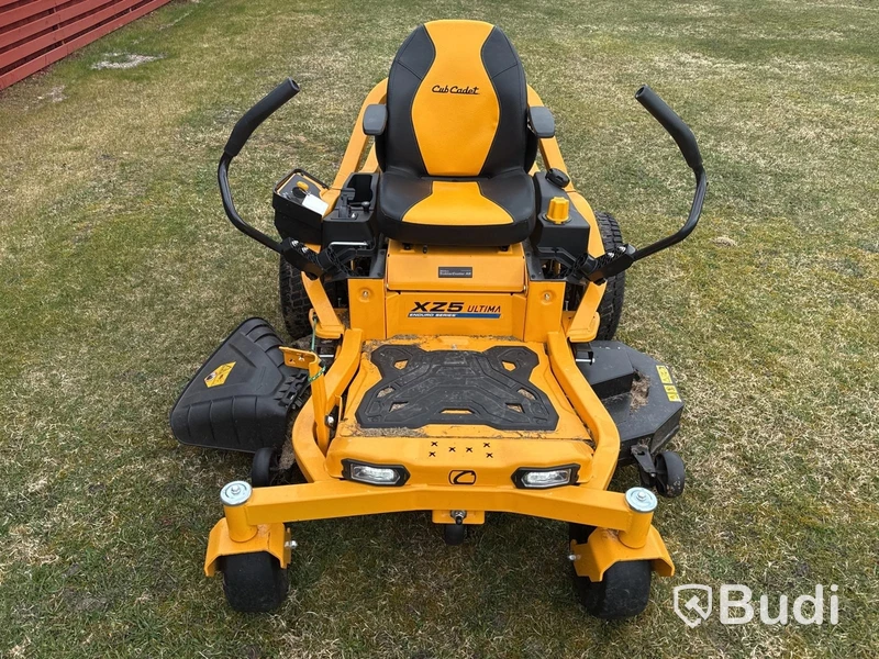 Gräsklippare Cub Cadet XZ5 Ultima - 2024