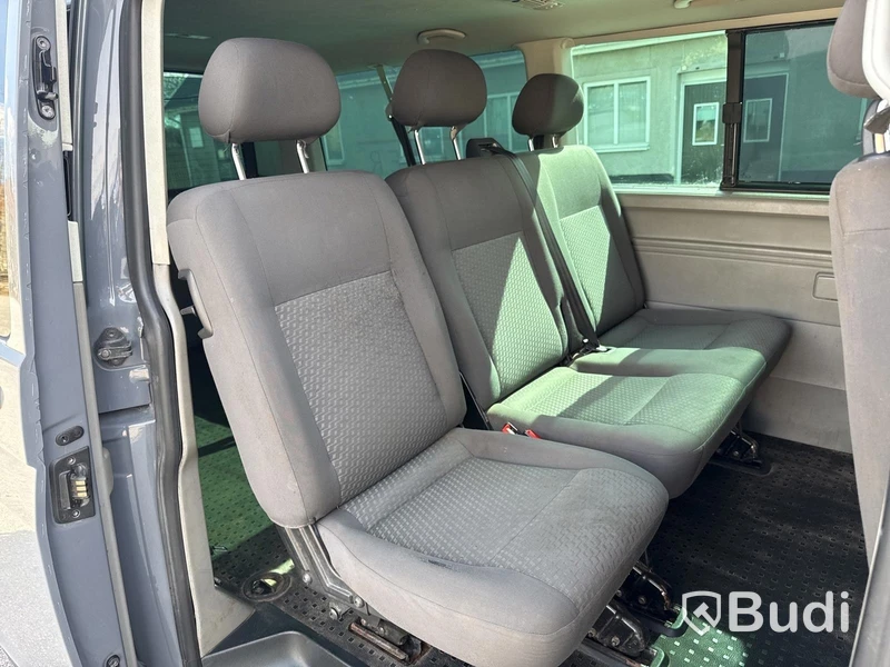 Volkswagen Caravelle 2.0 TDI | 2010