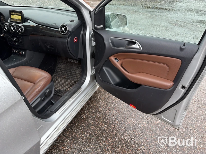 Mercedes-Benz B 200 CDI (136hk) -2012