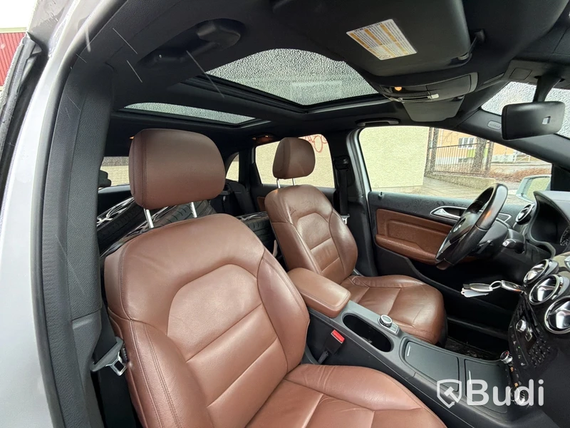 Mercedes-Benz B 200 CDI (136hk) -2012