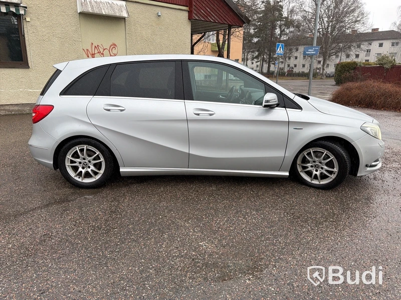 Mercedes-Benz B 200 CDI (136hk) -2012