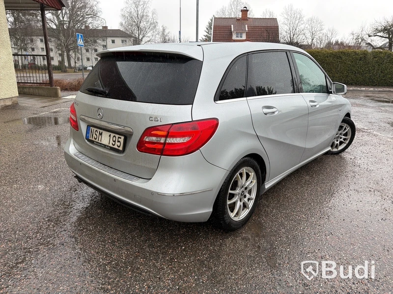 Mercedes-Benz B 200 CDI (136hk) -2012