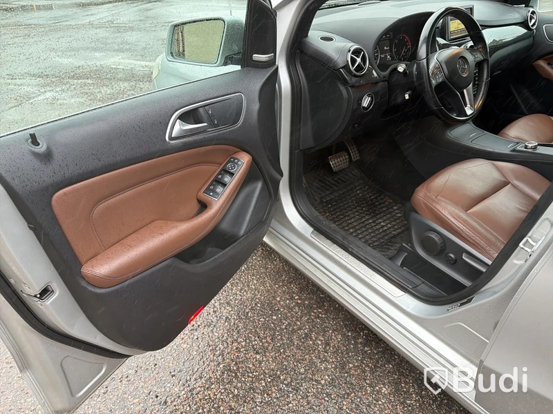 Mercedes-Benz B 200 CDI (136hk) -2012