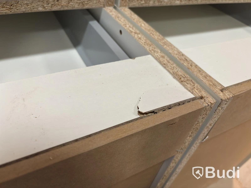 Kitchen cabinets & drawers