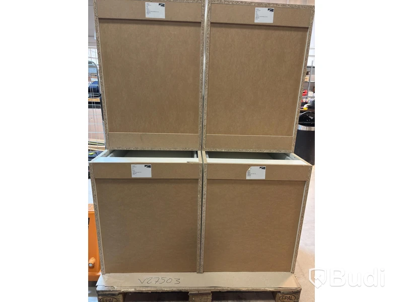 Kitchen cabinets & drawers