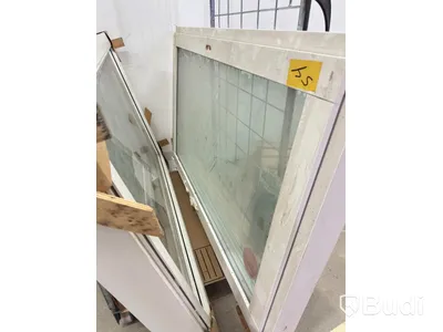 2 windows, Svenskafönster 860x1310 and Trarydfönster 870x1335
