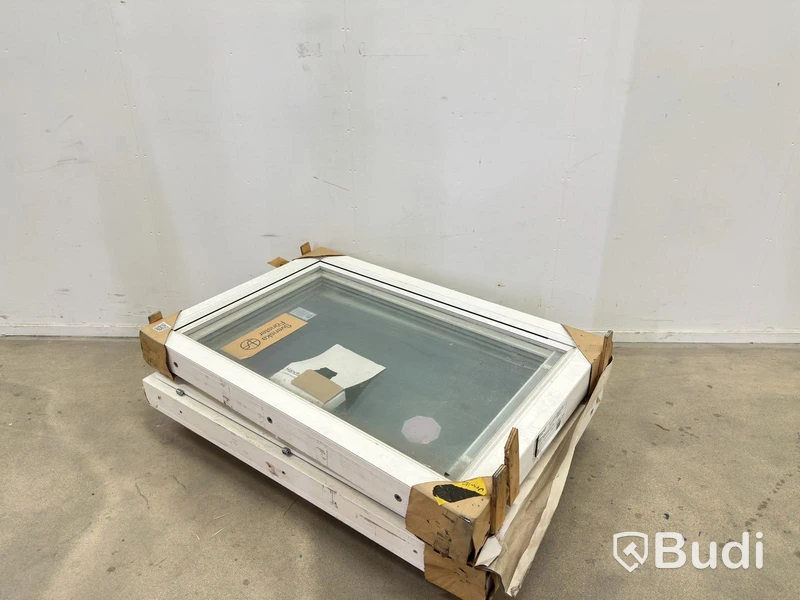 2 windows, Svenskafönster 860x1310 and Trarydfönster 870x1335