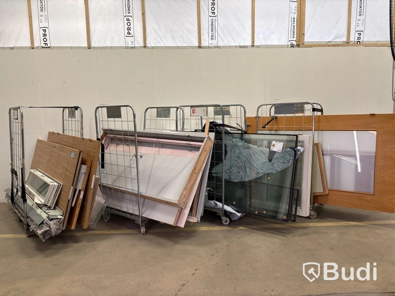 Lot of assorted doors and windows