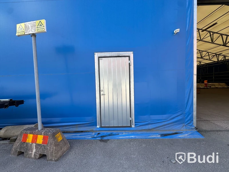 Industrial tent / warehouse hall – approx. 30 x 32 metres – Snow load class 2 – Dehumidifier included
