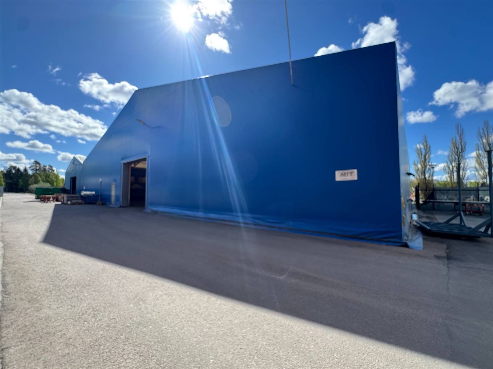 Industritält / Lagerhall – ca 30 x 32 meter – Snöklass 2 – Avfuktare ingår