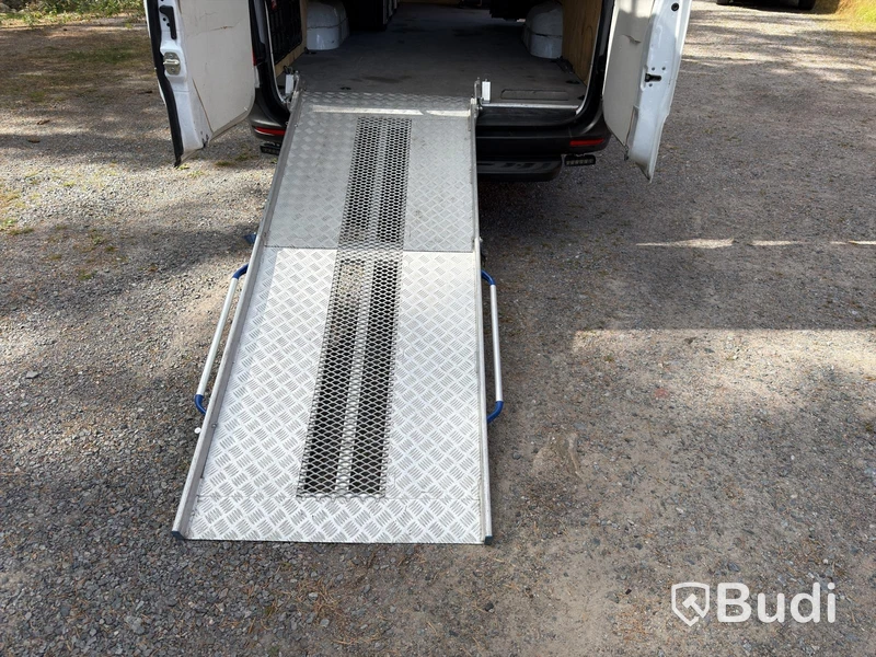 Mercedes-Benz Sprinter 316 CDI Panel Van | 163 hk | Verkstadsinredning | Milwaukee Packout | Lastramp