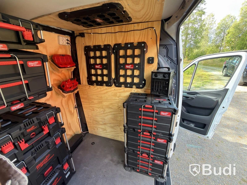 Mercedes-Benz Sprinter 316 CDI Panel Van | 163 hk | Verkstadsinredning | Milwaukee Packout | Lastramp