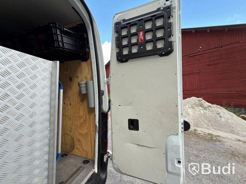 Mercedes-Benz Sprinter 316 CDI Panel Van | 163 hk | Verkstadsinredning | Milwaukee Packout | Lastramp