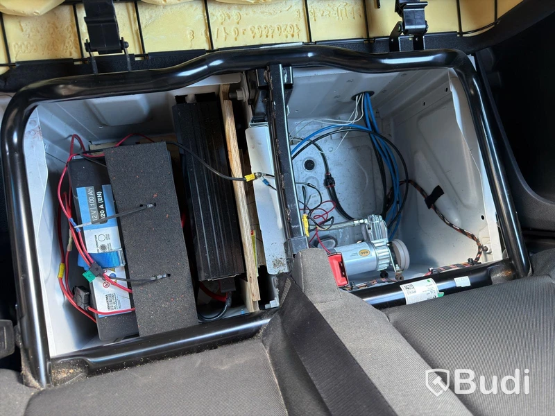 Mercedes-Benz Sprinter 316 CDI Panel Van | 163 hk | Verkstadsinredning | Milwaukee Packout | Lastramp