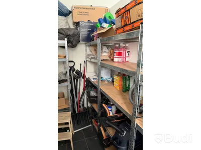 Plåthyllor 5 sektioner med masonit hyllplan