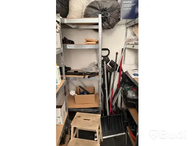 Plåthyllor 5 sektioner med masonit hyllplan