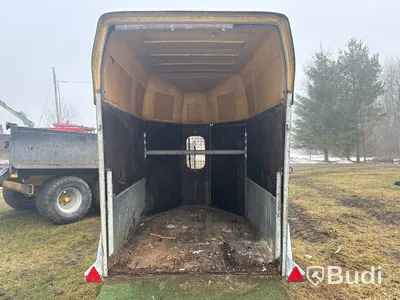 Hästtransport Tranesläpet 130 TS | 1988 - Reparationsobjekt