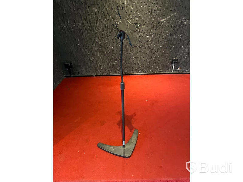 Ipadhållare med golvstativ