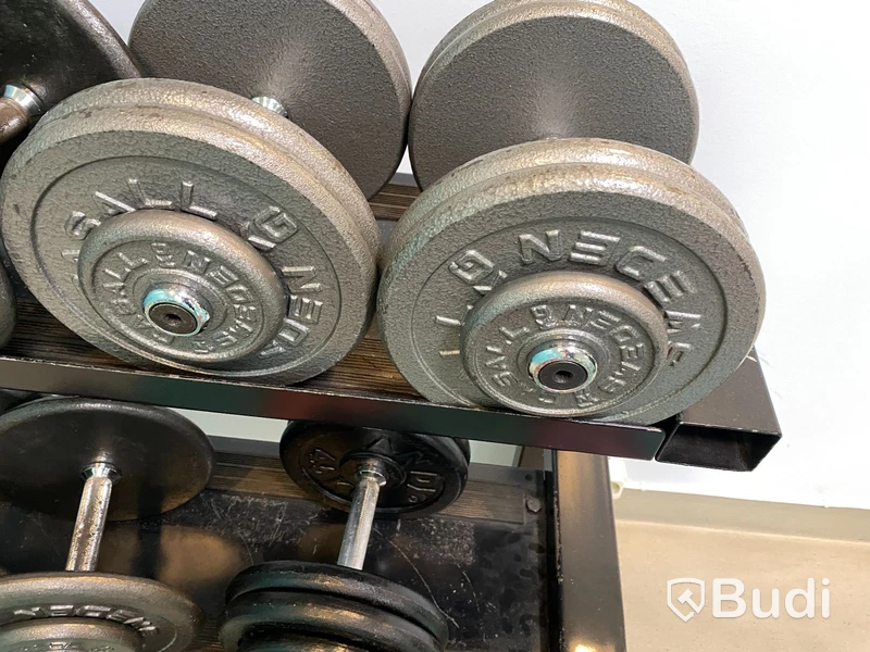 Hantelset med totalt 11 hantlar