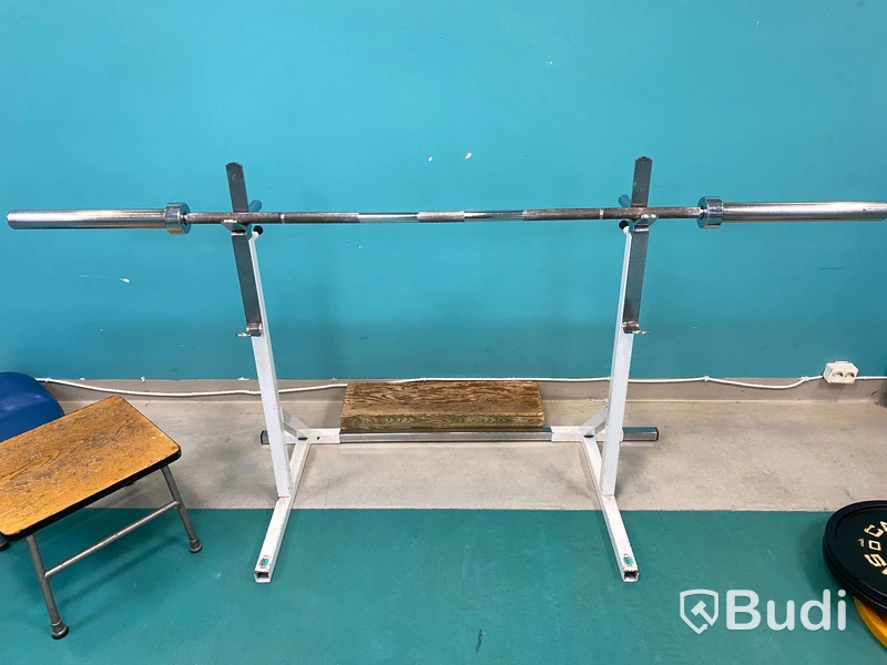 Skivstångsställning ink skivstång (stången väger 20kg)