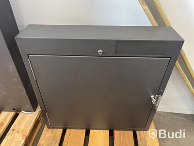 2 SAM electronic key cabinets