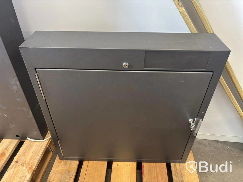 2 SAM electronic key cabinets