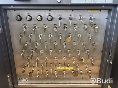 2 SAM electronic key cabinets
