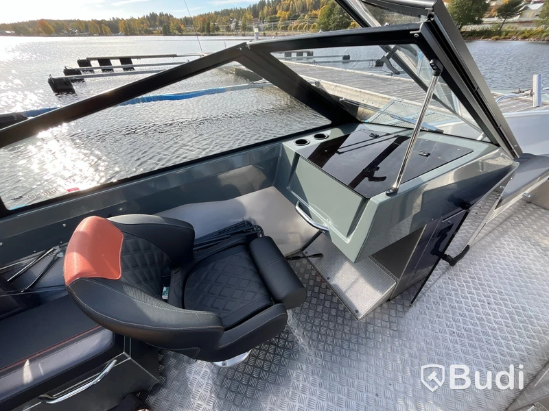 Buster Magnum Motorbåt 2019