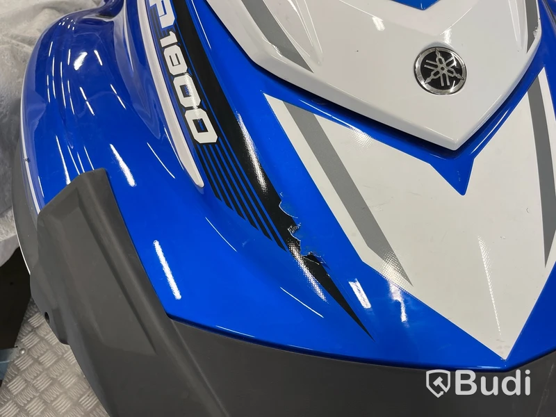 Vattenskoter Yamaha GP1800 Längd (m): 3,35