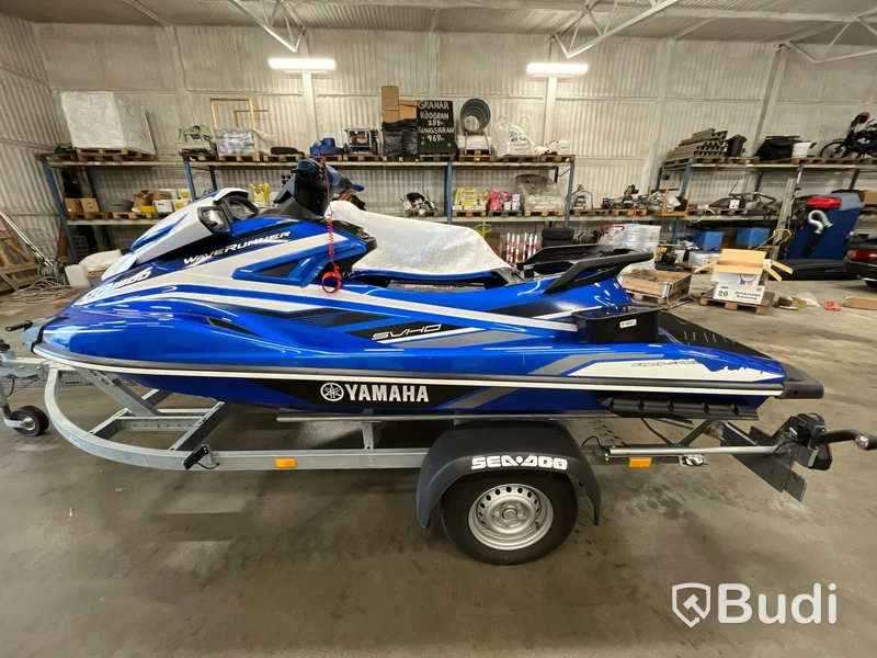 Vattenskoter Yamaha GP1800 Längd (m): 3,35