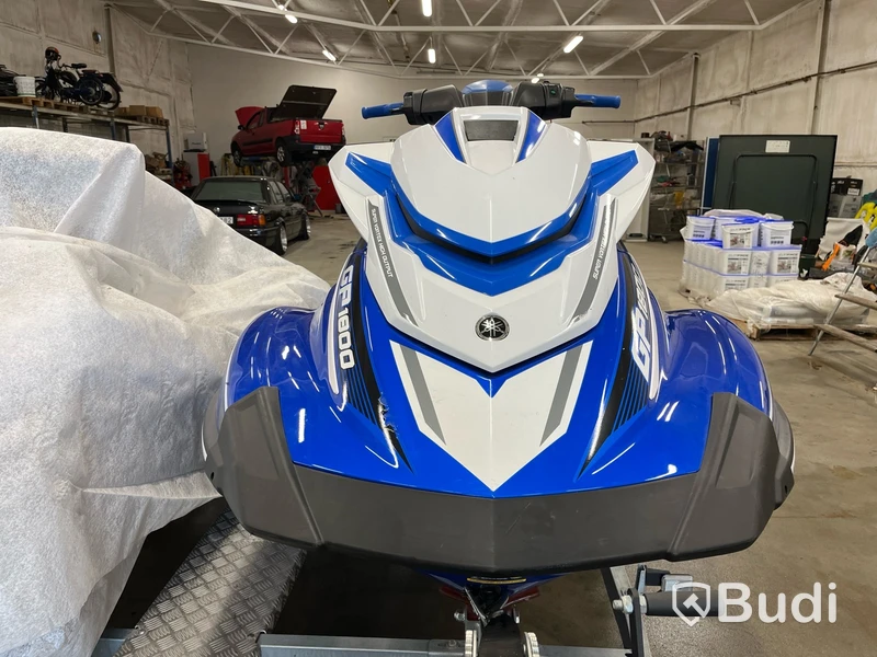 Vattenskoter Yamaha GP1800 Längd (m): 3,35