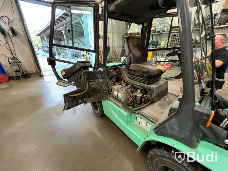 Motviktstruck Mitsubishi FD30K Diesel