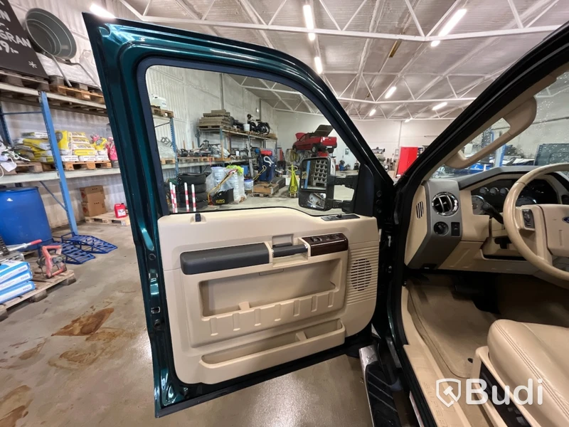 FORD F450 -2008 | DIESEL Crew Cab Endast 5808mil