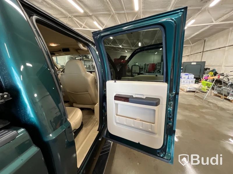 FORD F450 -2008 | DIESEL Crew Cab Endast 5808mil