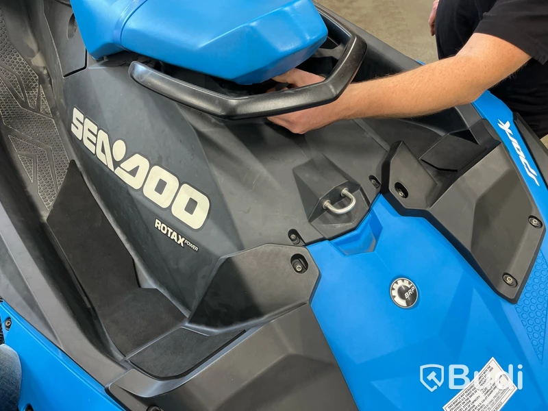 Sea-Doo Spark 2017, blå Längd (m): 2,79 Motorbåt