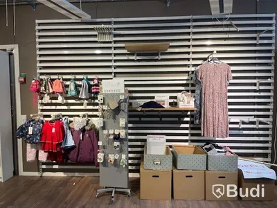 Barnklädesbutik "Strands" i Västerås (stort parti)
