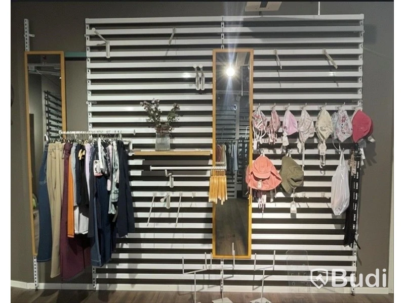 Barnklädesbutik "Strands" i Västerås (stort parti)