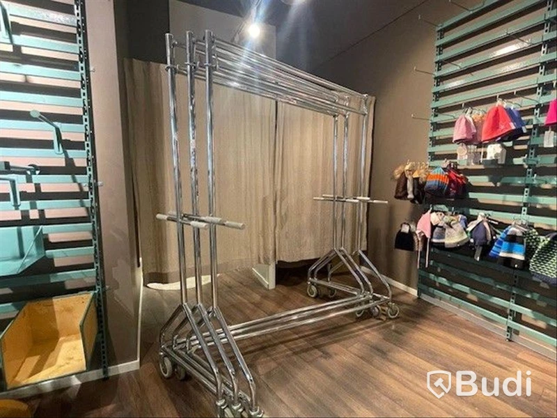 Barnklädesbutik "Strands" i Västerås (stort parti)
