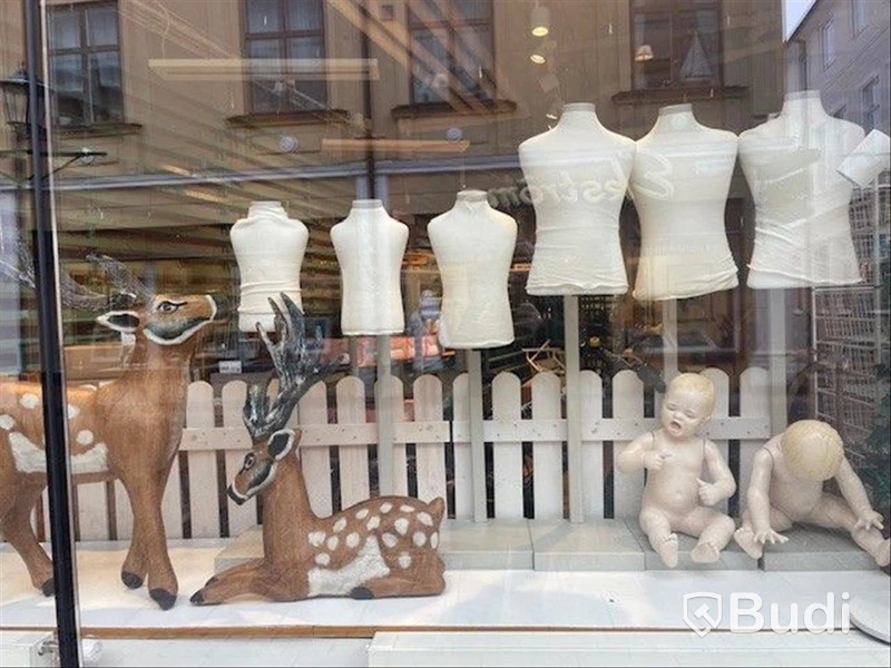 Barnklädesbutik "Strands" i Västerås (stort parti)