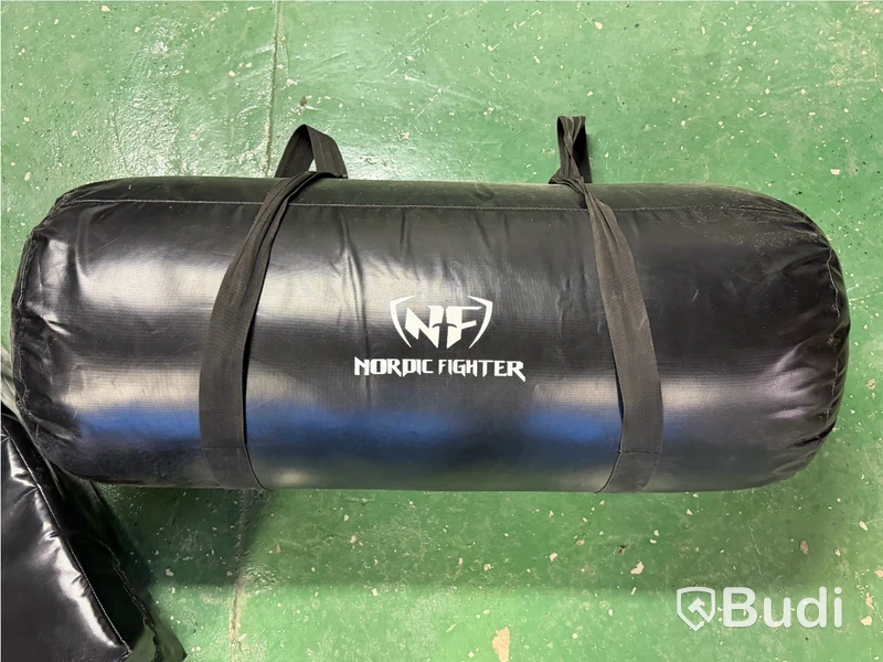 2 st kickshields samt uppercutsäck, Nordic Fighter