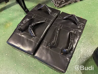 2 st kickshields samt uppercutsäck, Nordic Fighter