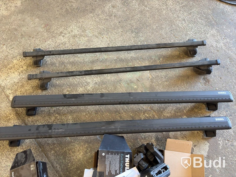 Car accessories, Thule roof rack and charging cables