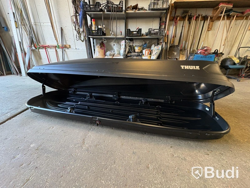 Takbox Thule, svart