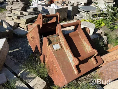 2 Excavator Buckets, Deep Buckets, S45