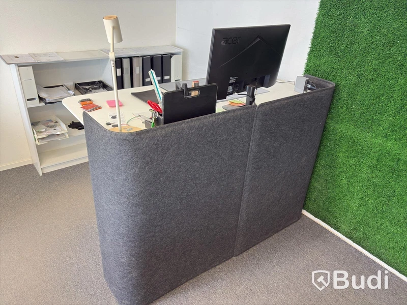 Office lot with furniture and equipment